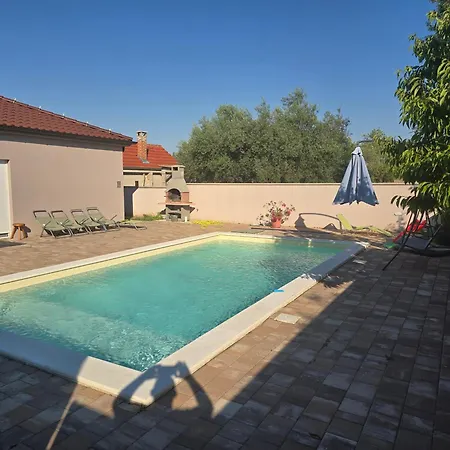 Summer House Villa *