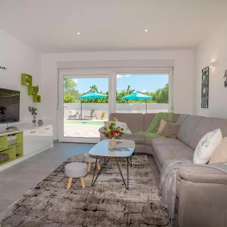 Summer House Villa